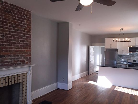 Open kitchen to family room concept