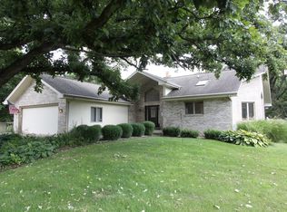 665 White Oak Way, Yorkville, IL 60560