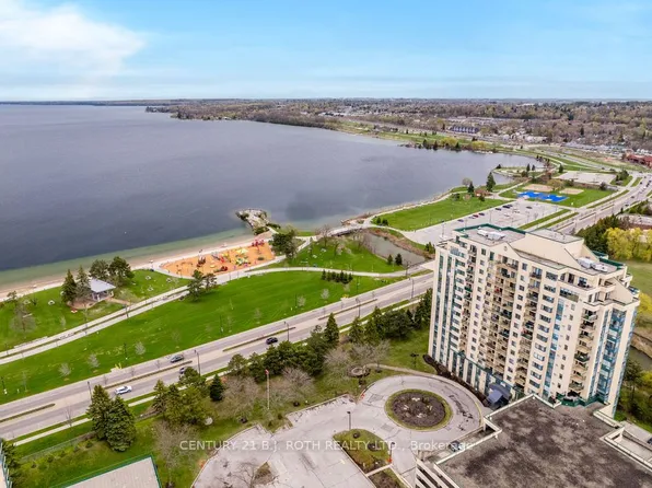 75 Ellen St #1104, Barrie, ON L4N 7R6