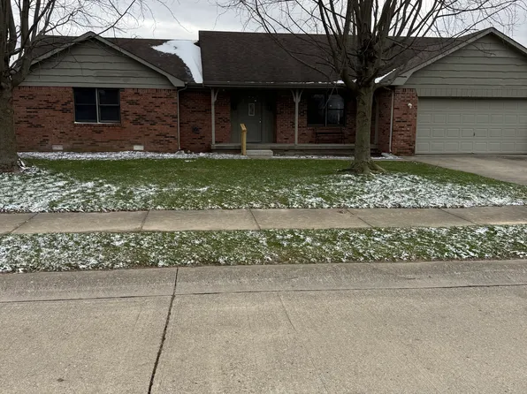 913 Oak Park Dr, Shelbyville, IN 46176