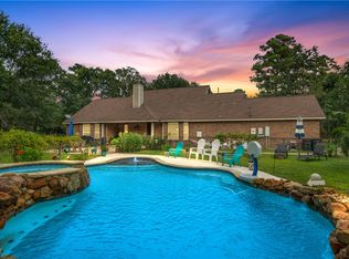 25467 Brooks Rd, Waller, TX 77484