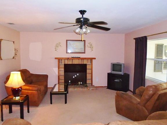2nd image of 1022 Wildwood W
