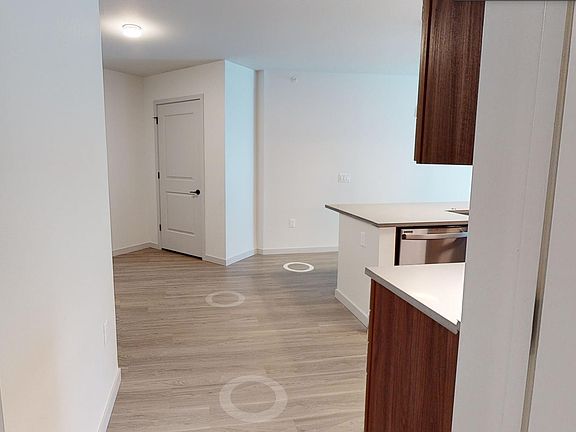 3rd image of 392 N Grant St #711