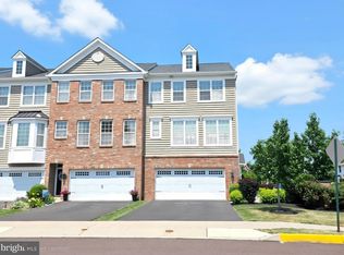 301 W Hamlin Ave, Telford, PA 18969