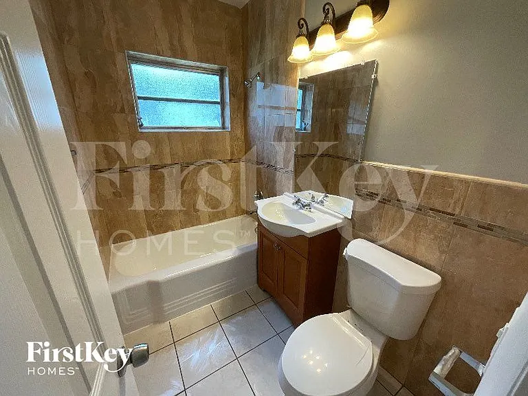 1350 NW 132nd Ter — Photo 10
