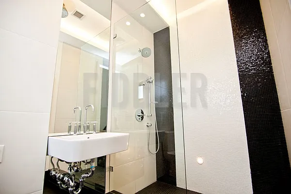 Rented by Fiddler Realty | media 77