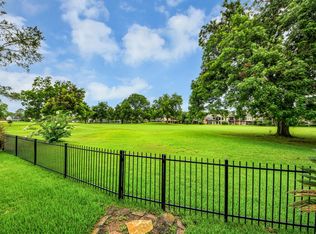 1823 Rock Fence Dr, Richmond, TX 77406