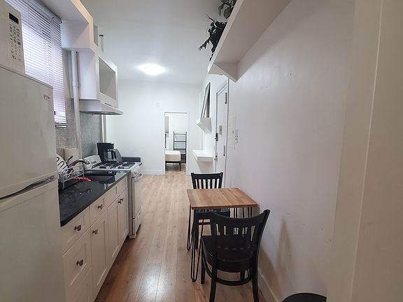 4th image of 408 W 39th St APT 1FW