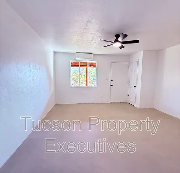 810 N Alvernon Way — Photo 8