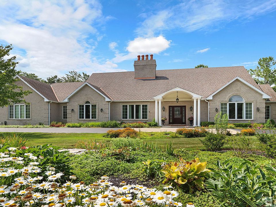 1st image of 26694 N Longmeadow Cir