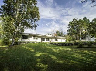 06225 Bay Shore West Dr, Charlevoix, MI 49720