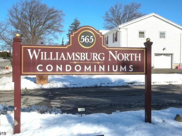 565 Grove St #4, Clifton City, NJ 07013