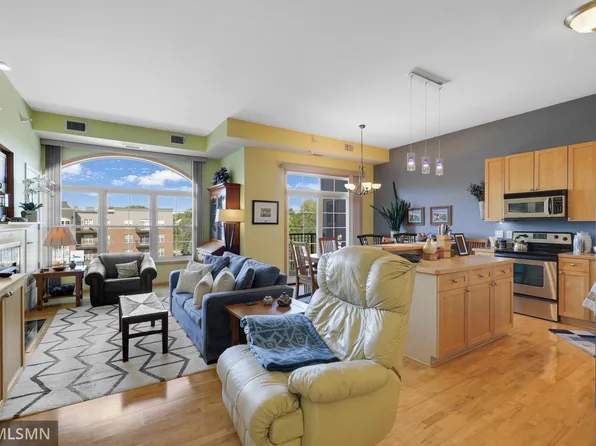 1800 Graham Ave Unit 411, Saint Paul, MN 55116