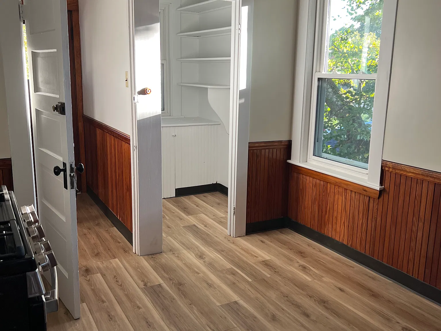 2 bed, 1050 sqft, $2,800 — Photo 4