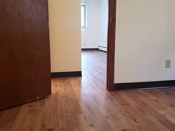 5th image of 1634 Eustis St #5