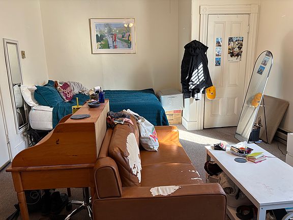 4th image of 12 Symphony Rd APT 3