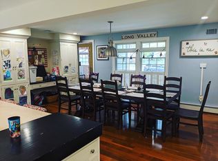 5 Poplar Rd, Long Valley, NJ 07853