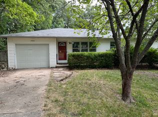 1906 Lightview Dr, Columbia, MO 65202