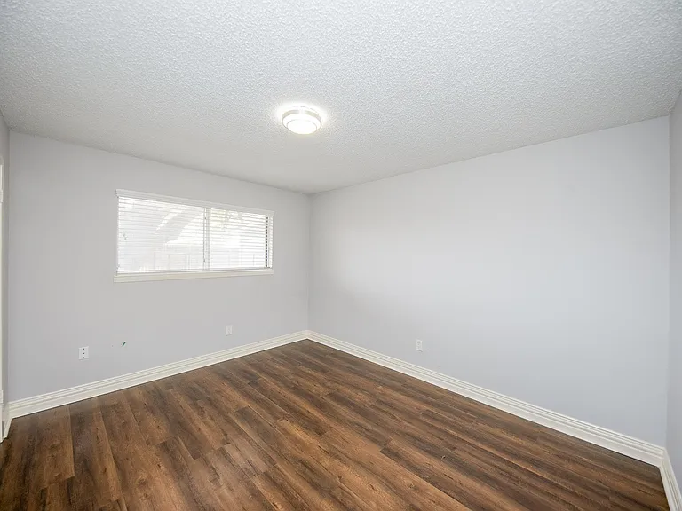 451 Gentilly Dr — Photo 24
