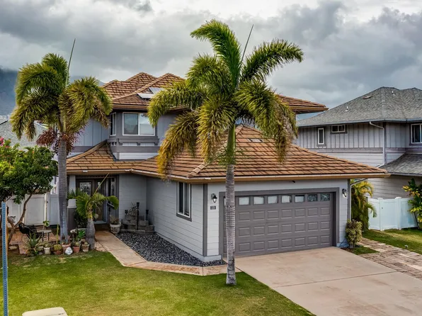 221 Molehulehu St, Kahului, HI 96732