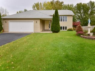 1622 Case Ln, Saint Cloud, MN 56303