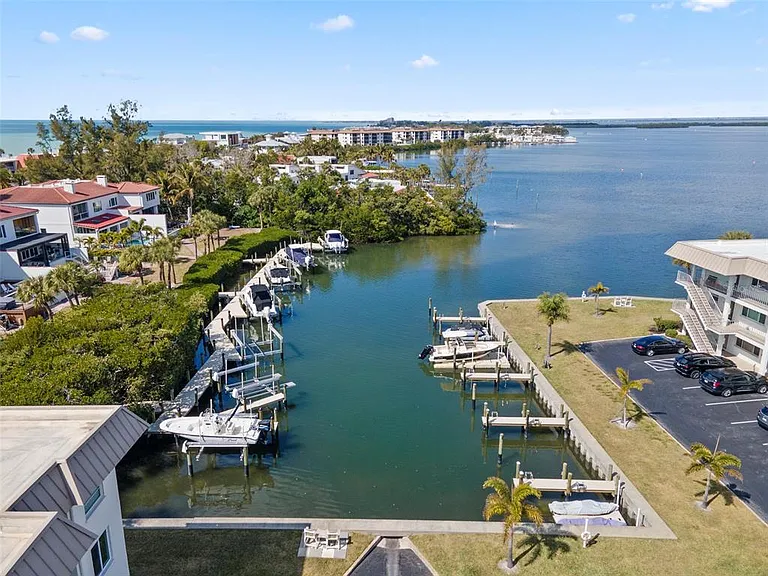 3330 Gulf Of Mexico Dr #104-D — Photo 31