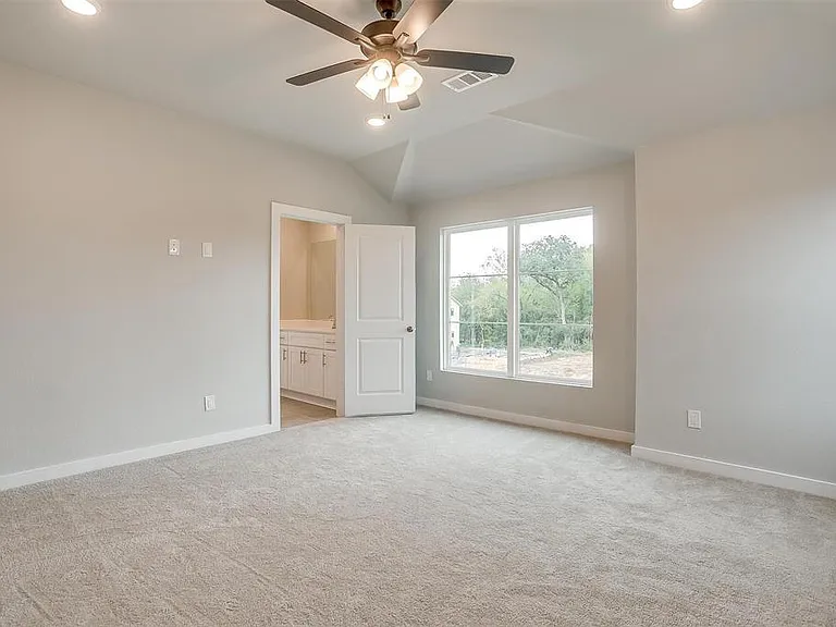 4525 Hogans Alley Dr — Photo 19