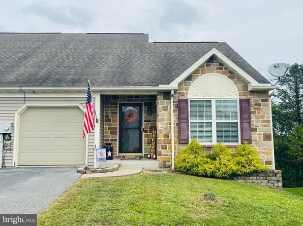 29 Marsha Dr, Cressona, PA 17929