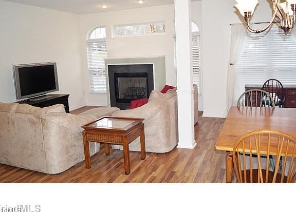 5th image of 3000 Greystone Pointe E