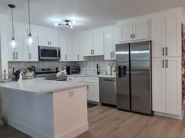 538 Flanders Dr #L, Delray Beach, FL 33484