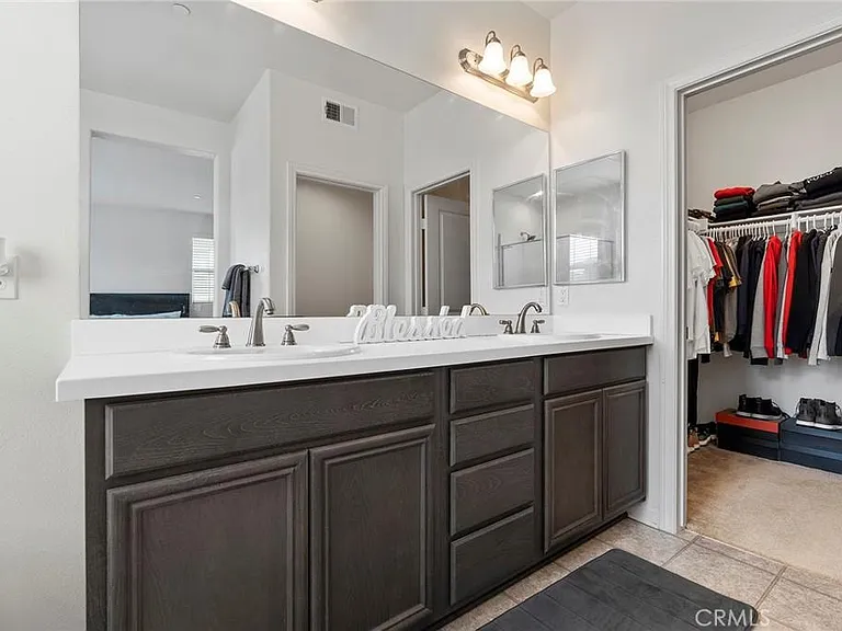 1721 Pantai Ave — Photo 18