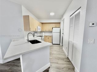 704 Belmont Ln #704, Pompano Beach, FL 33068