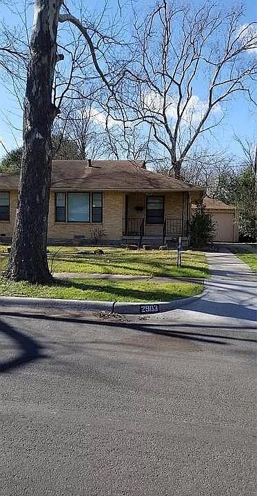 1st image of 2903 Salerno Dr
