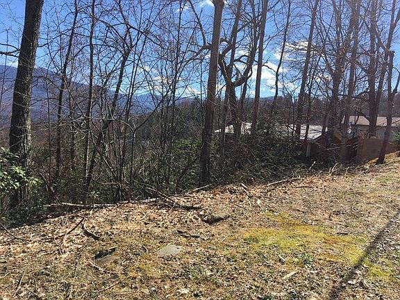 2nd image of Luzerne Dr