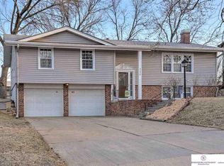 9224 Redman Ave, Omaha, NE 68134