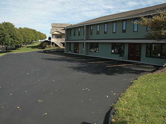 2nd image of 125 N Brookwood Dr
