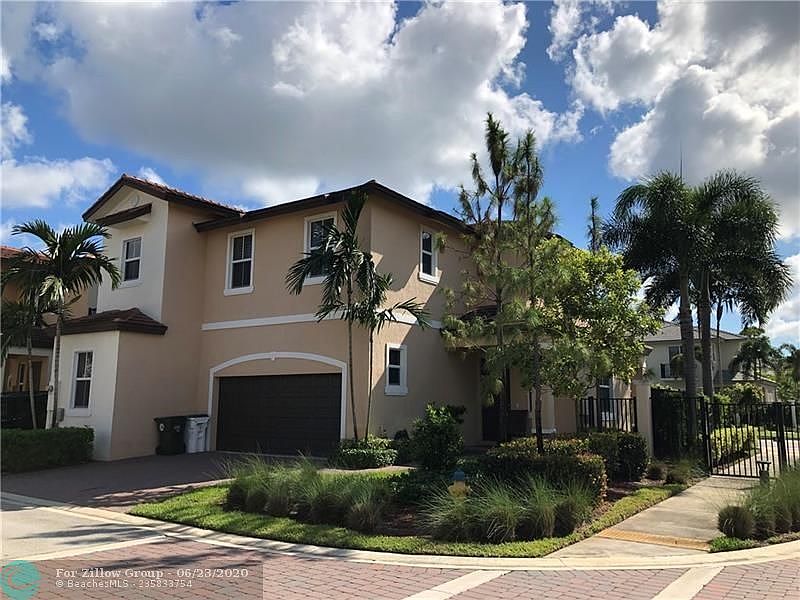 2nd image of 6902 Long Pine Cir