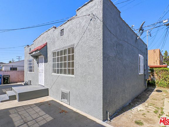 3rd image of 5831 Arlington Ave