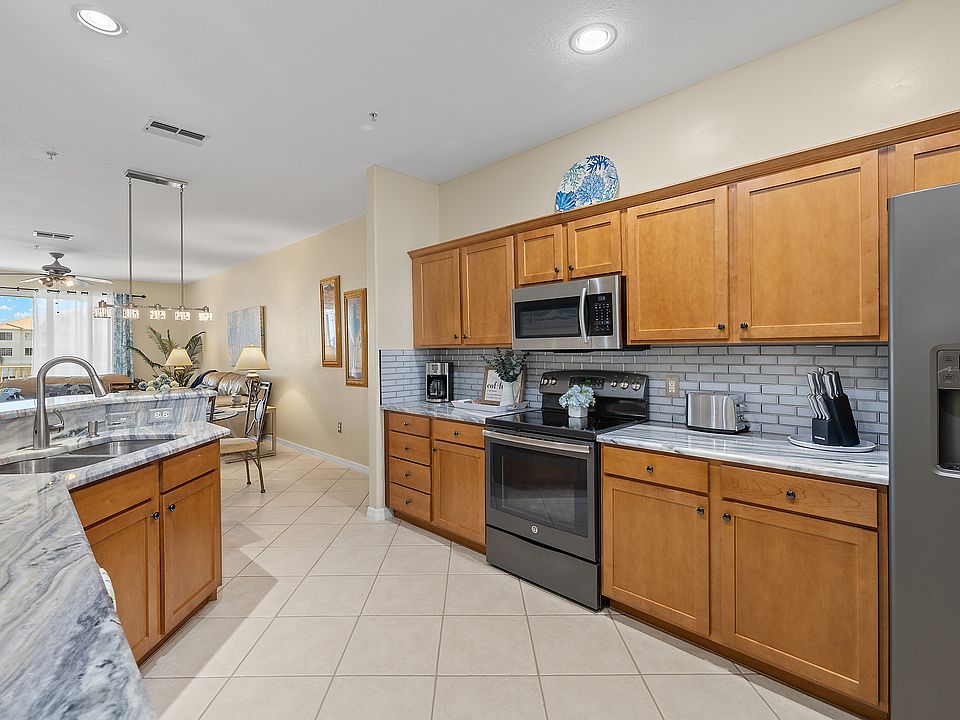 Kitchen with new granite and stainless steel appliances