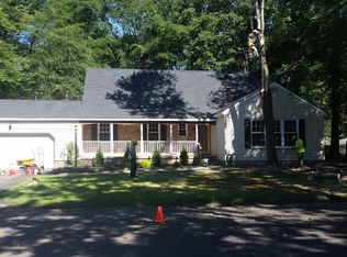 4 Cochise Cir, Medford Lakes, NJ 08055