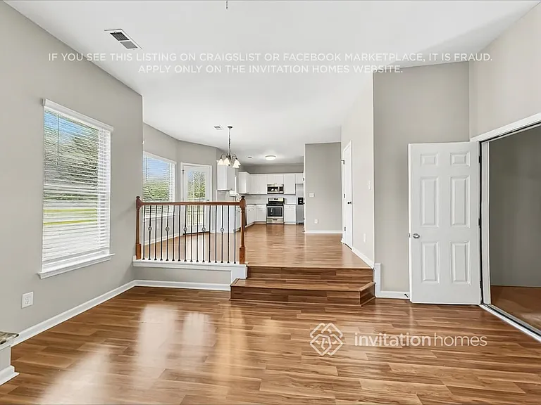 100 Hamilton Pointe Dr — Photo 8