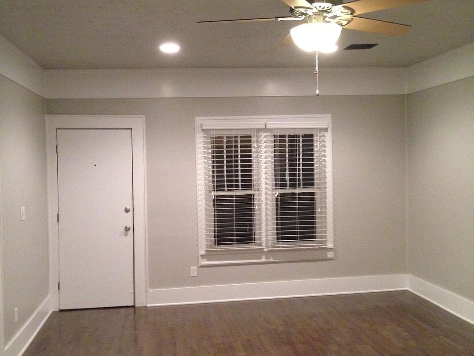 Living Room - front door