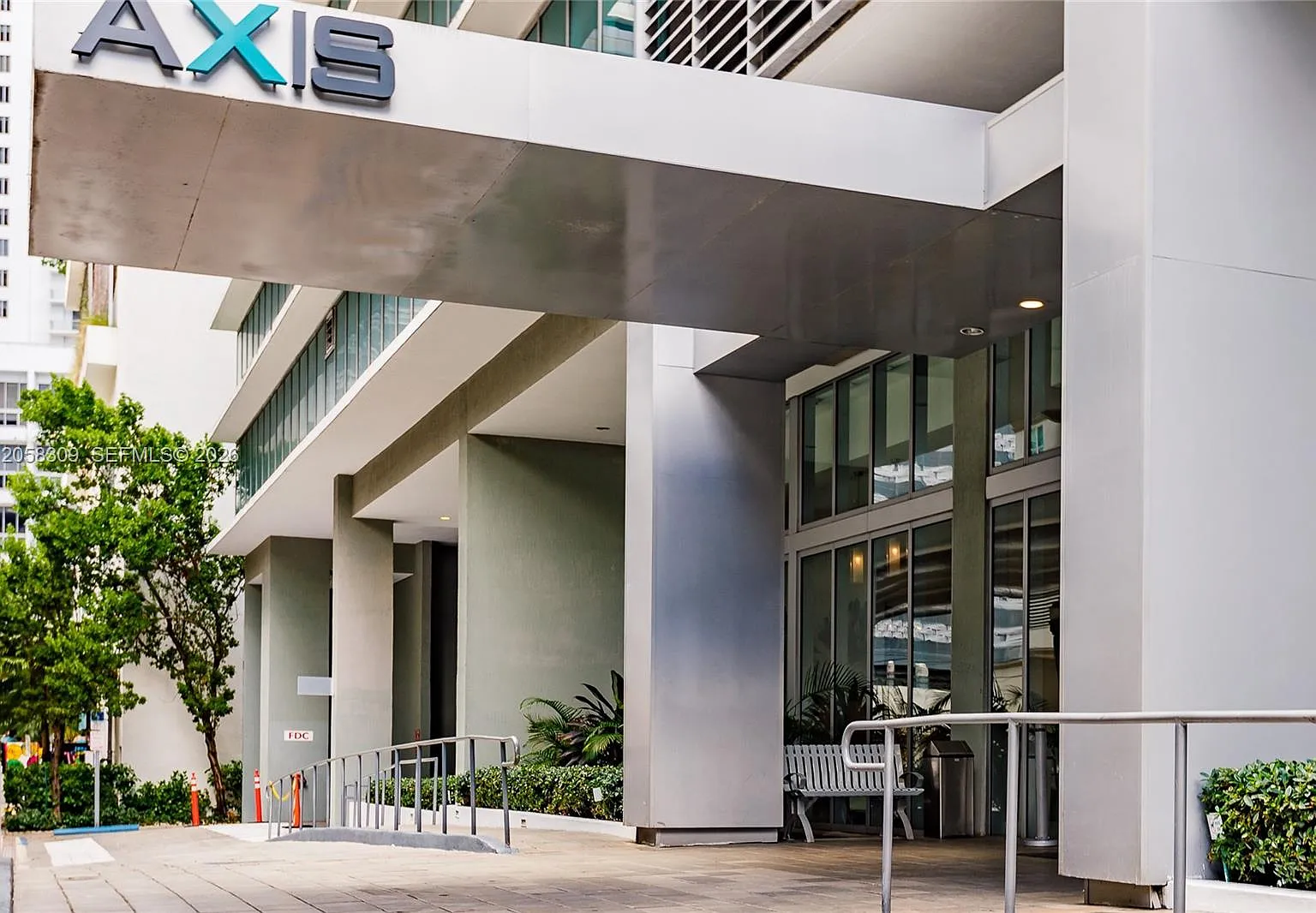The Axis On Brickell Ii C — Photo 3