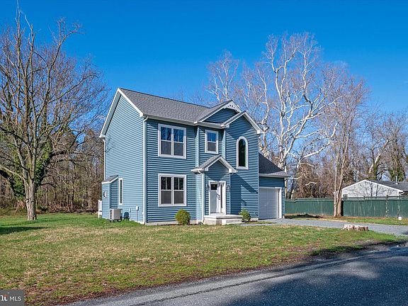 2nd image of 112 Kehm Rd