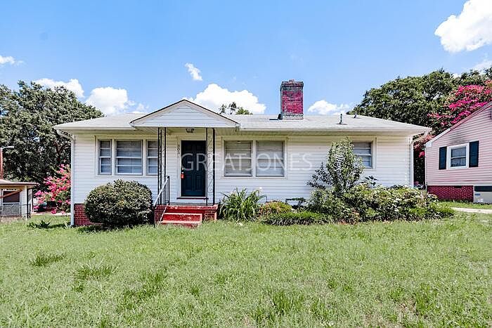 1st image of 303 Crosby Cir