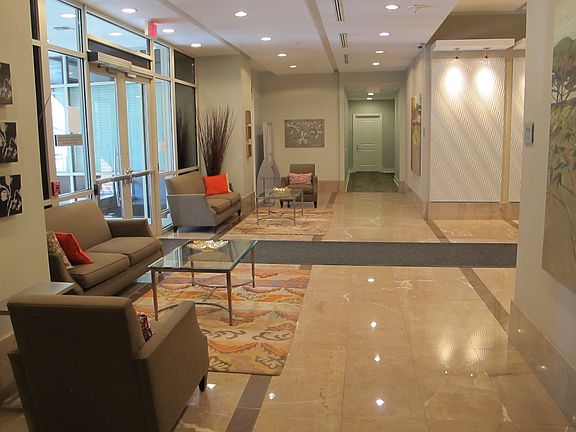 5th image of 820 N Pollard St APT 707