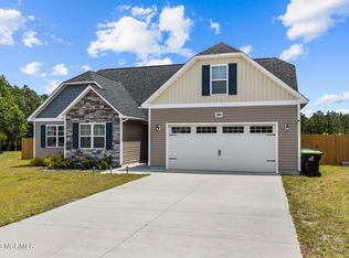 202 Tappi Ter, Hubert, NC 28539