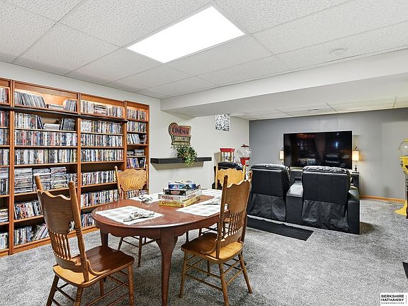 5th image of 7515 Vane St