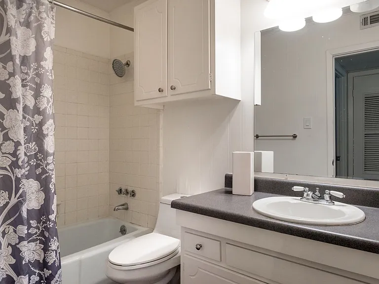 3914 Avenue D — Photo 16