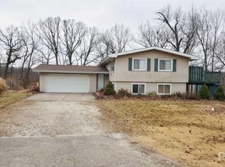 20 Apple Tree Ln, East Peoria, IL 61611